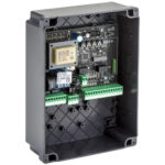 Apparecchiatura di comando F4 con contenitore incluso