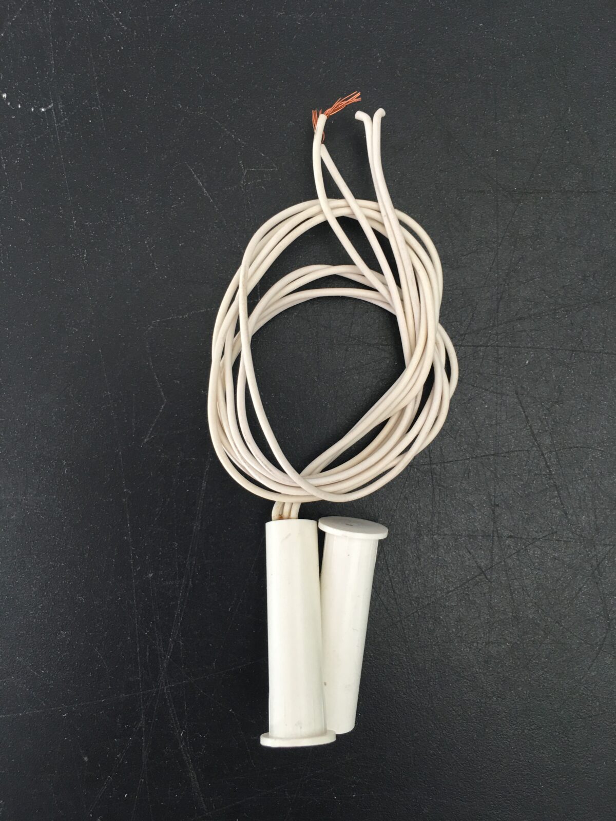 Contatto magnetico da incasso in contenitore plastico (1 pezzo) FINE PRODUZIONE!!!! - immagine 1