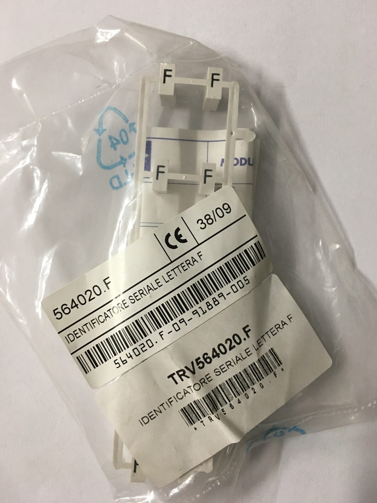 Identificatore "F" sistema seriale (pezzo) - immagine 1