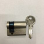 00001-CILINDRO L40 C=30 D=10 CIFRATURE DA 1 A 10 x TOP