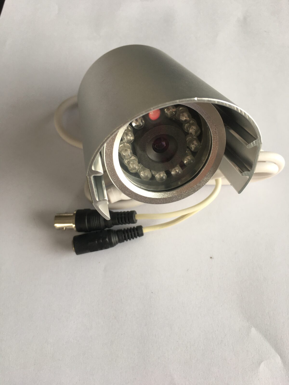 Telecamera da esterno CCD 13" Sony Super HD a colori - immagine 1