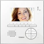 Videocitofono 2 fili vivavoce a colori con teleloop, display LCD da 4,3''(16:9) a colori Bticino