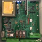 Apparecchiatura di comando DG302 a programmazione digitale